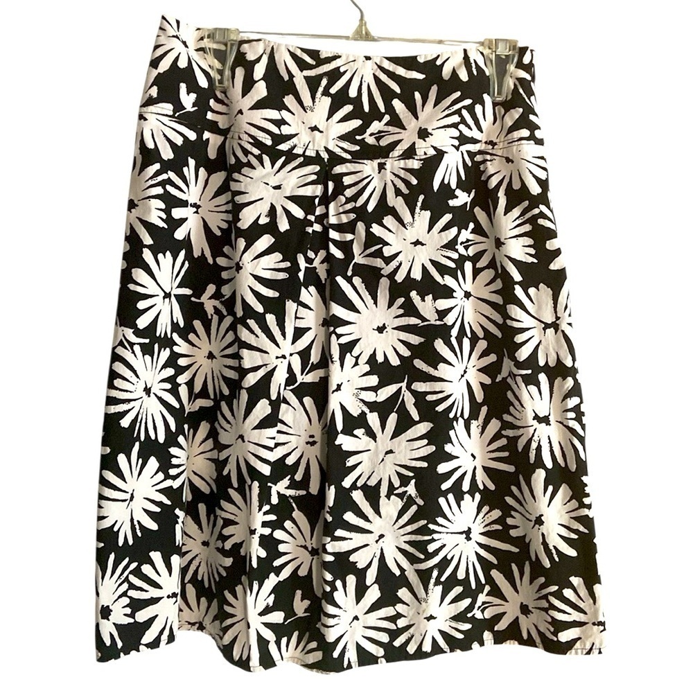 Talbots Women’s Black And White Floral Mini A line Skirt Cotton Size 8 Career